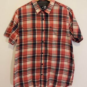 Rip Curl red and white plaid button-up shirt #plaidshirt